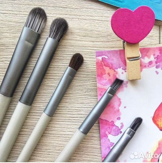 Новые кисти для макияжа