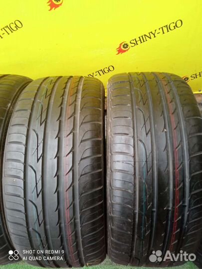 Three-A P606 235/45 R17 97W