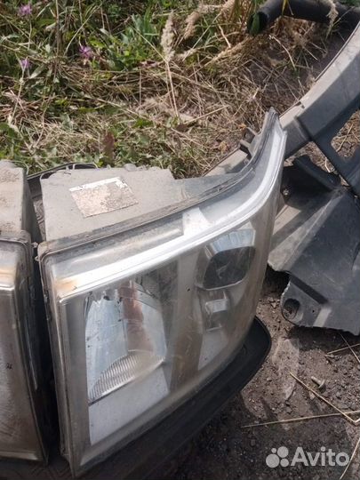 Фара передняя Ford Transit 7
