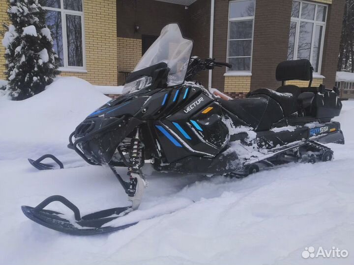 RM vector 551i Снегоход Б/У
