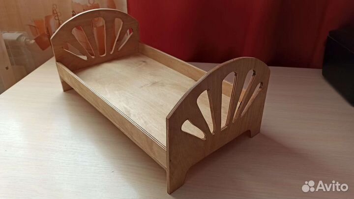 Кровать для кукол