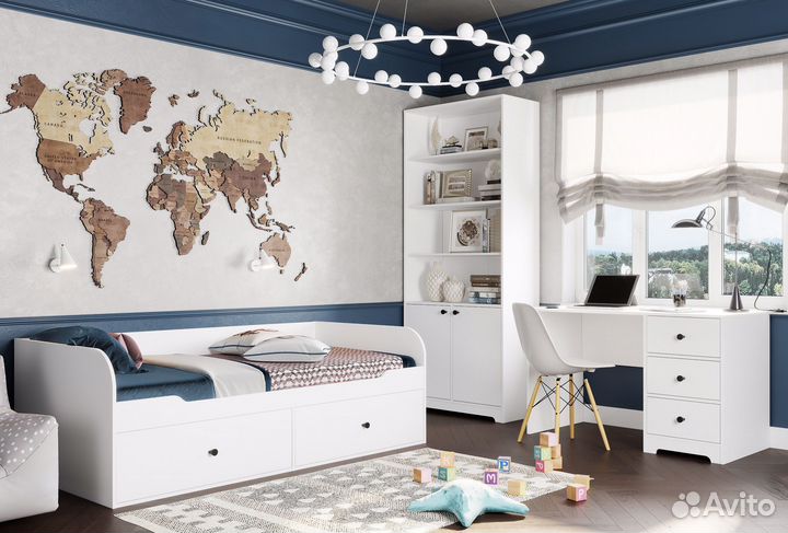 Детский письменный стол