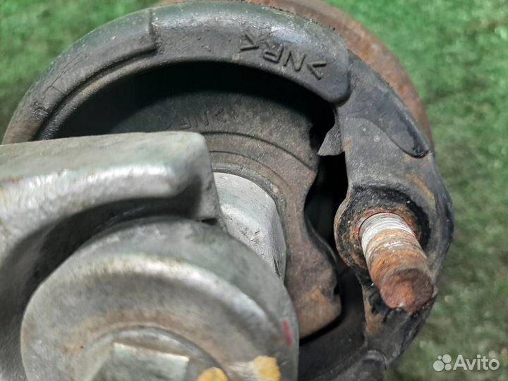 Опора (подушка) двигателя правая Honda Civic 4D