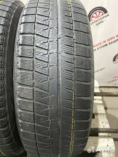 Bridgestone Blizzak Revo GZ 215/60 R17 92M