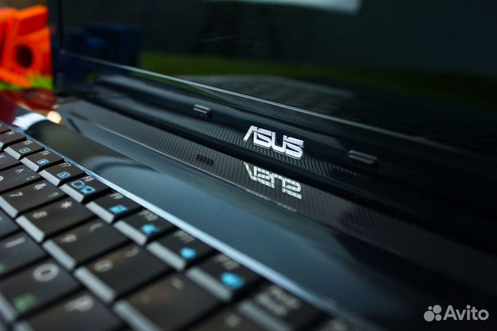 Ноутбук Asus i3, 4Gb, 500Gb, GeForce