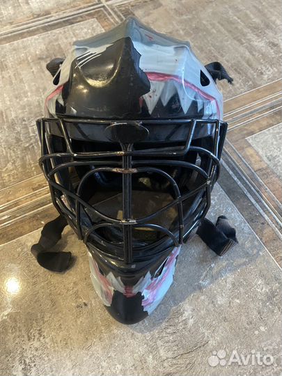 Вратаский шлем bauer