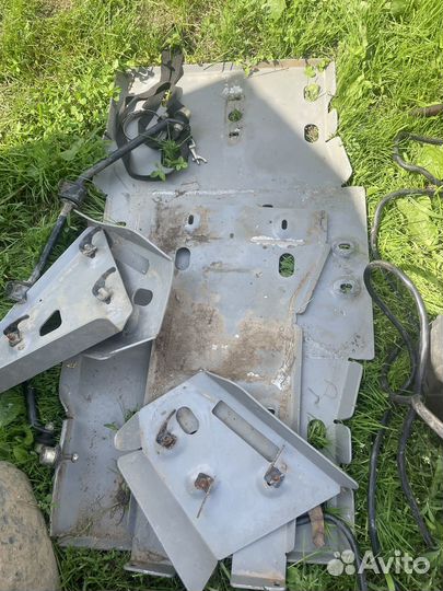 Защита днища на квадроцикл