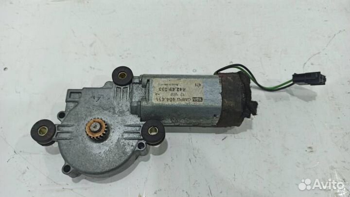 Моторчик люка Вольво