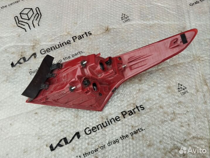 Фонарь левый наружный Hyundai Solaris 2 с дефектом