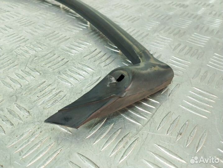 Уплотнитель багажника Land Rover Range Rover L322