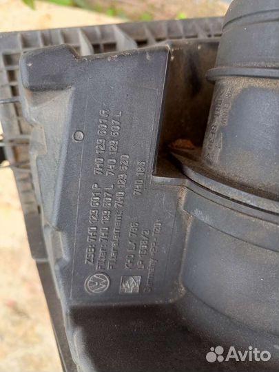 Корпус воздушного фильтра VW transporter T5