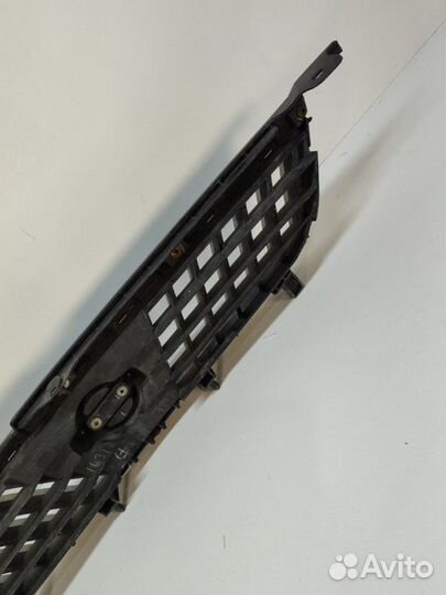 Решетка радиатора передняя Nissan Sunny FB15 1999