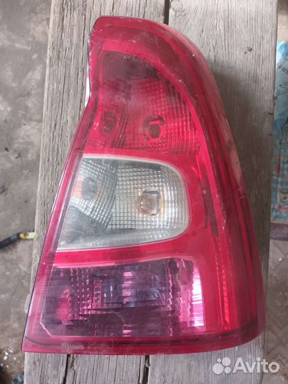 Фанарь задний рено логан 2