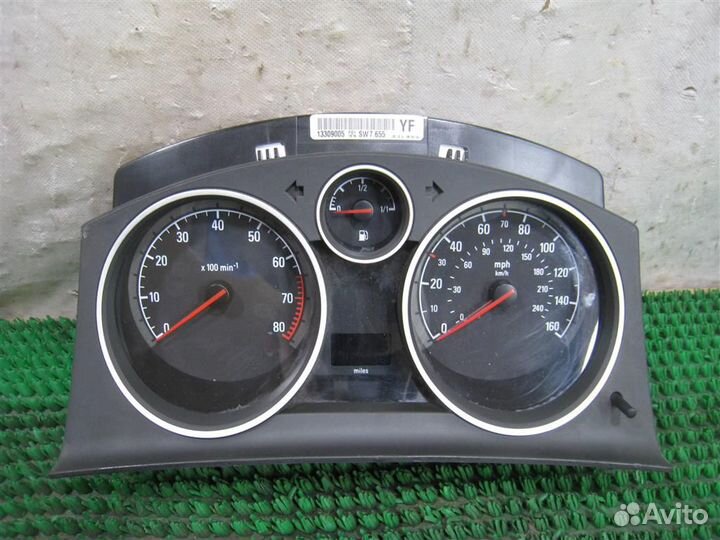 Приборная панель Opel astra H 2009