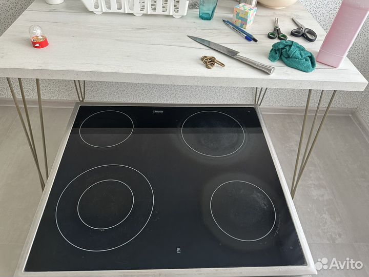 Духовой шкаф и варочна панель Zanussi