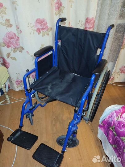 Инвалидная коляска