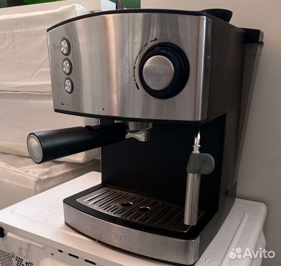 Кофеварка рожковая polaris