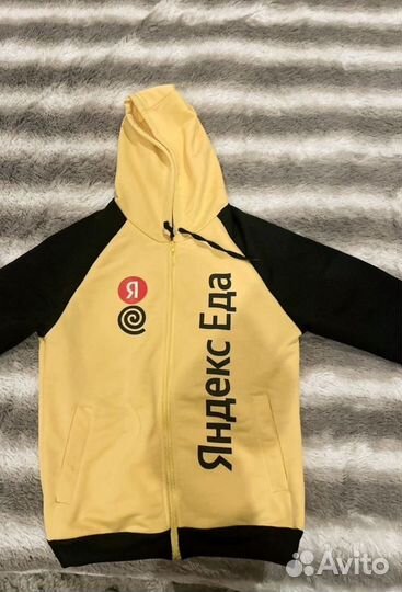 Кофта яндекс еда
