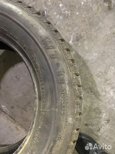 Bridgestone WT-11 235/60 R16 100H