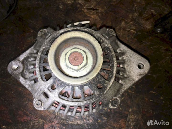 Генератор EJ20 Subaru Legacy BD6 23700AA220 A2T373