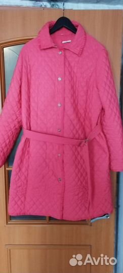 Женская куртка Зарина весна 54 52