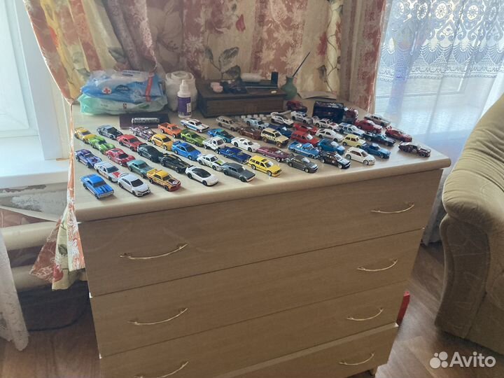 Hot wheels машинки
