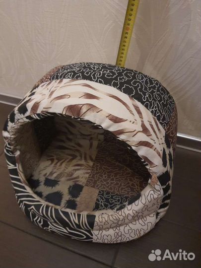 Домик для кошки или маленькой собаки