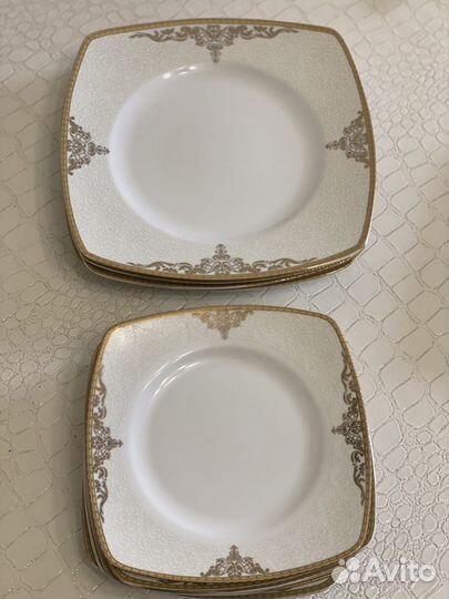 Тарелки 24 персон