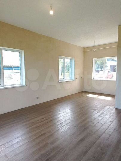 Дом 180 м² на участке 12 сот.