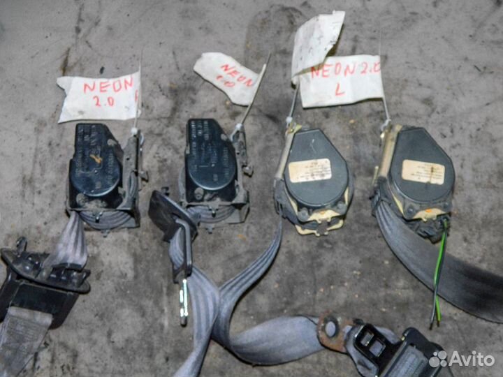 Ремень безопасности Dodge Neon 2