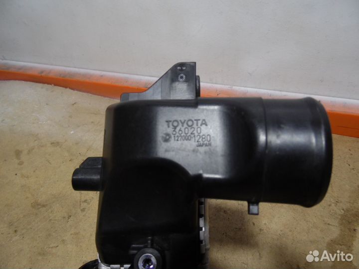 Радиатор охлаждения впускного ресивера lexus RX 4