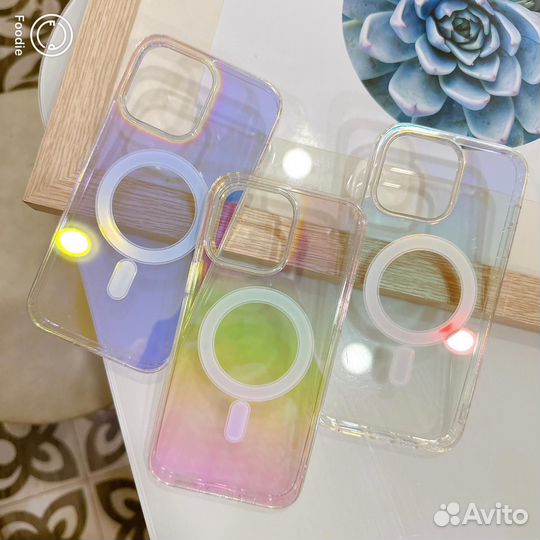 Перламутровые чехлы для iPhone с MagSafe