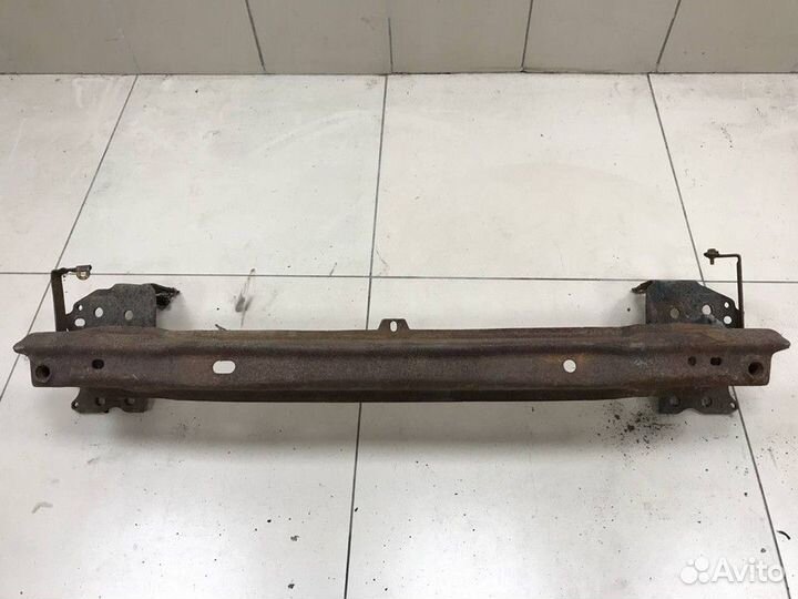 Усилитель переднего бампера Volkswagen Touareg