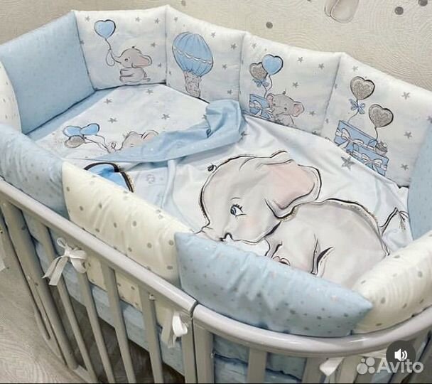 Комплект в кроватку для новорожденного Новый