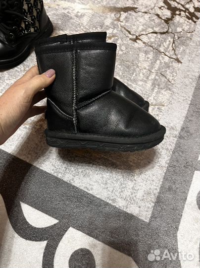 Ботинки угг