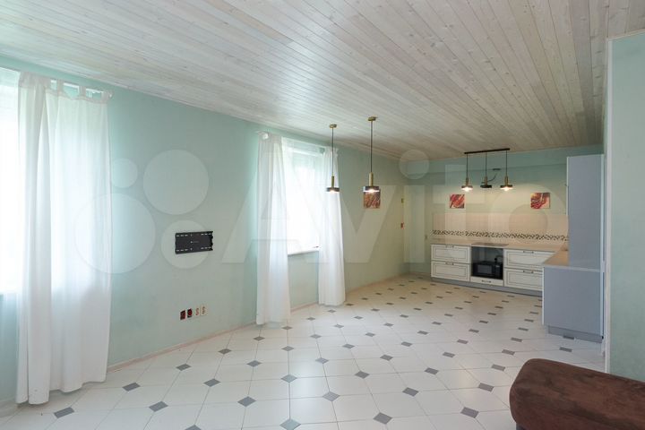 Дом 225 м² на участке 13 сот.