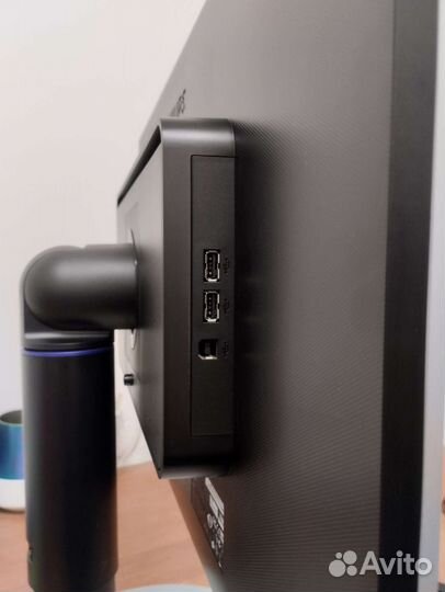 Монитор philips