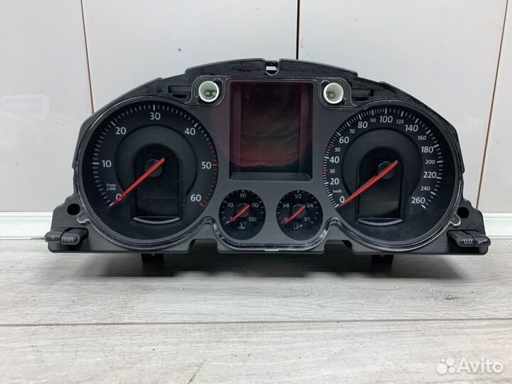 Щиток приборов Volkswagen Passat универсал BLS