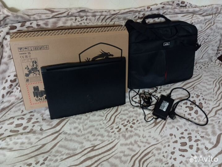 Ноутбук MSI GF76 Katana 17 (B12VFK-271XRU), чёрный