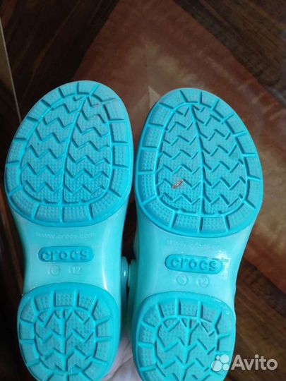 Сандалии для девочки Crocs c12