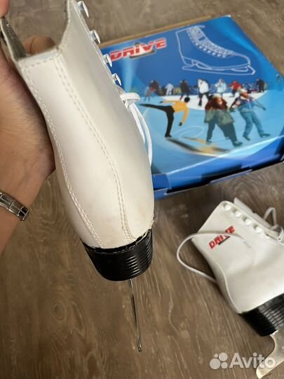 Коньки фигурные