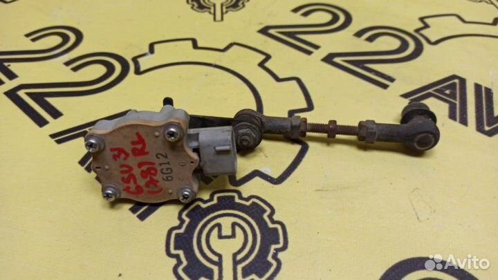 Датчик положения кузова задний левый Toyota