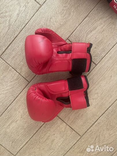 Боксерские перчатки