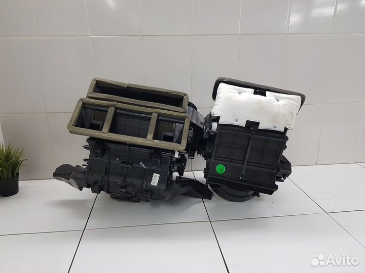 Корпус отопителя (Geely Coolray)