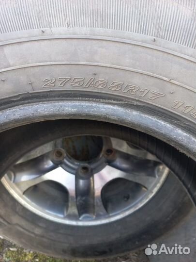 Bridgestone Ice Cruiser 5000 275/65 R17