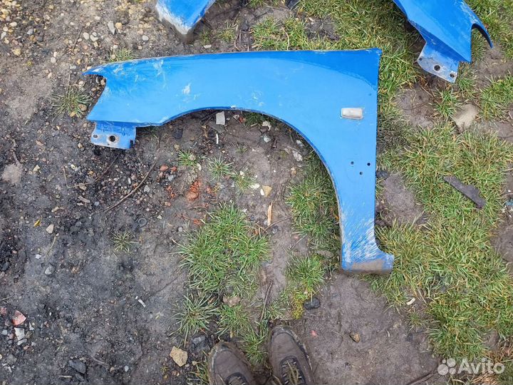 Крылья Peugeot 106