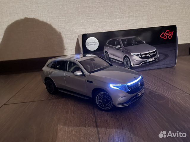 NZG 1:18 Mercedes EQC (led фары)