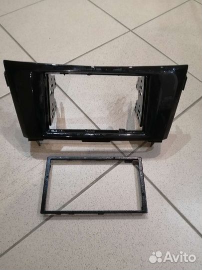 Панель под магнитолу Nissan