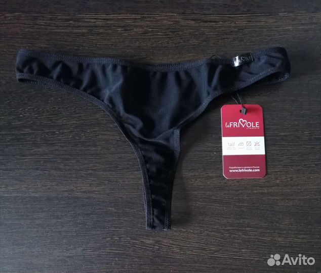 Трусики женские стринги, новые, размер 42-44