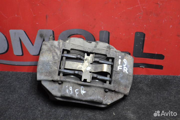 Суппорт передний правый toyota land cruiser prad